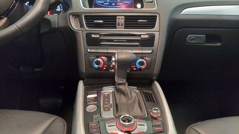 AUDI Q5 2.0 TDI S LINE 190CV quattro S tron