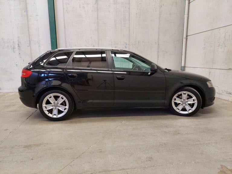 AUDI A3 Sportback 2.0 TDI 140cv DPF Ambition 5p.