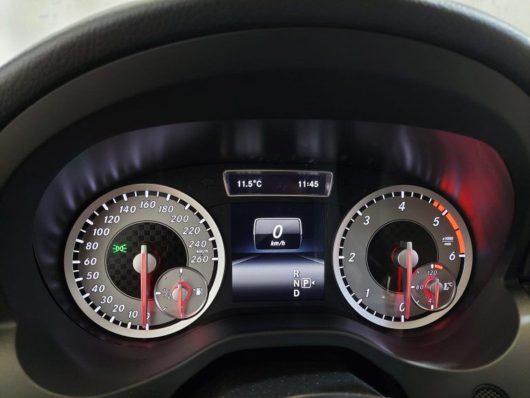 MERCEDES-BENZ Clase A A 200 CDI AMG Line 7G-DCT