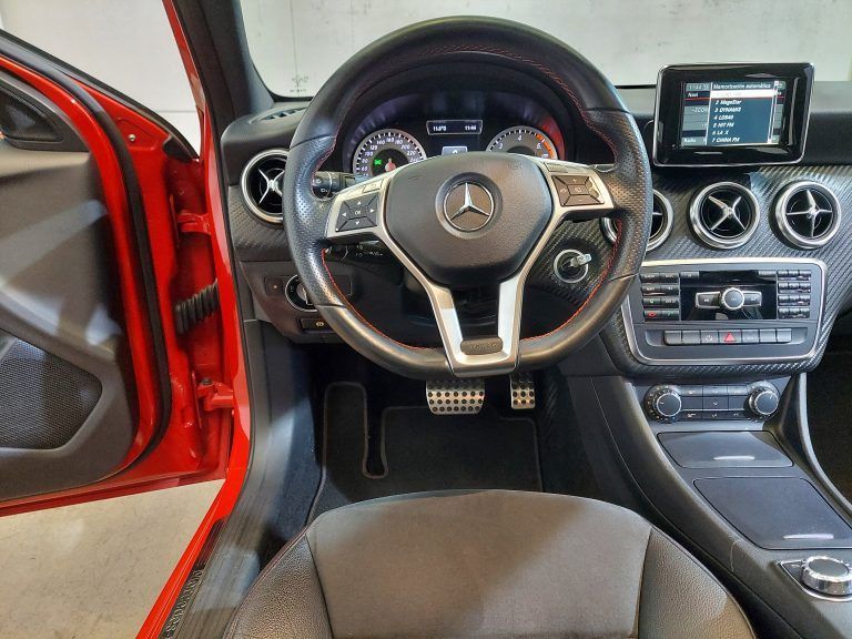 MERCEDES-BENZ Clase A A 200 CDI AMG Line 7G-DCT