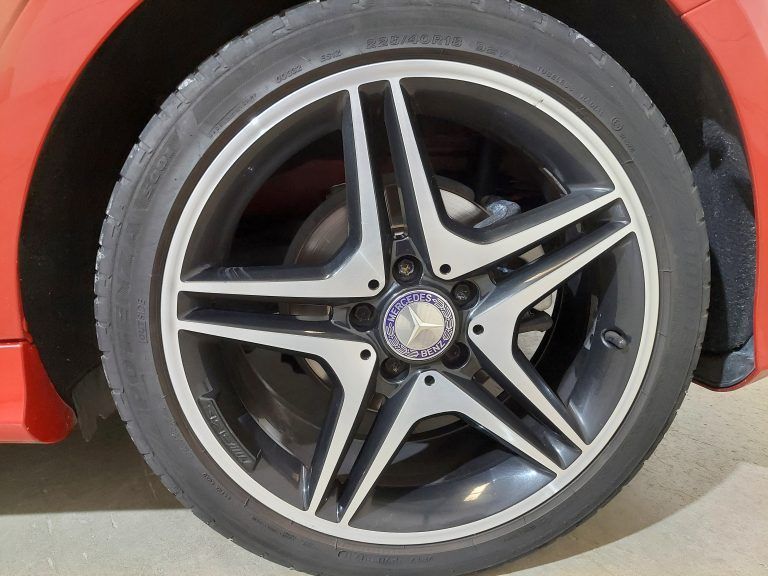 MERCEDES-BENZ Clase A A 200 CDI AMG Line 7G-DCT