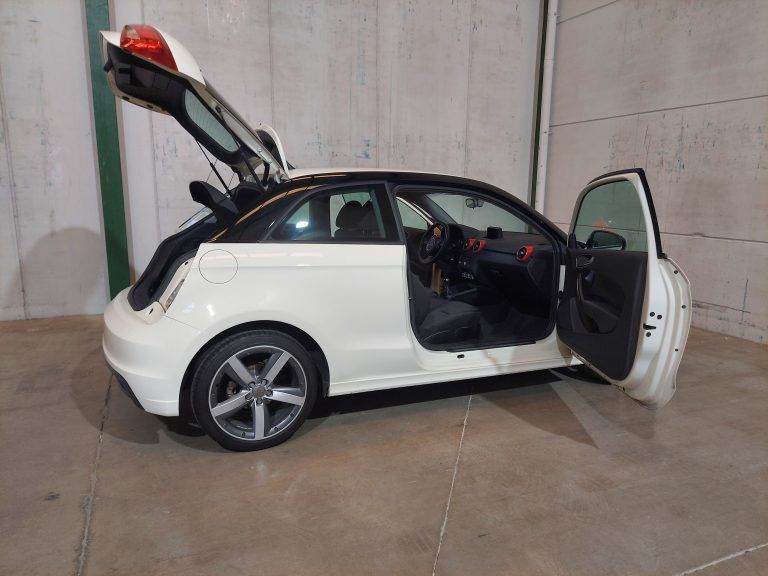 AUDI A1 SLINE 1.6TDI 105CV