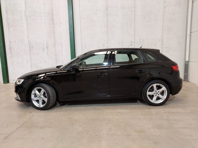 Audi A3 SPORT 1.6TDI 116CV STRONIC
