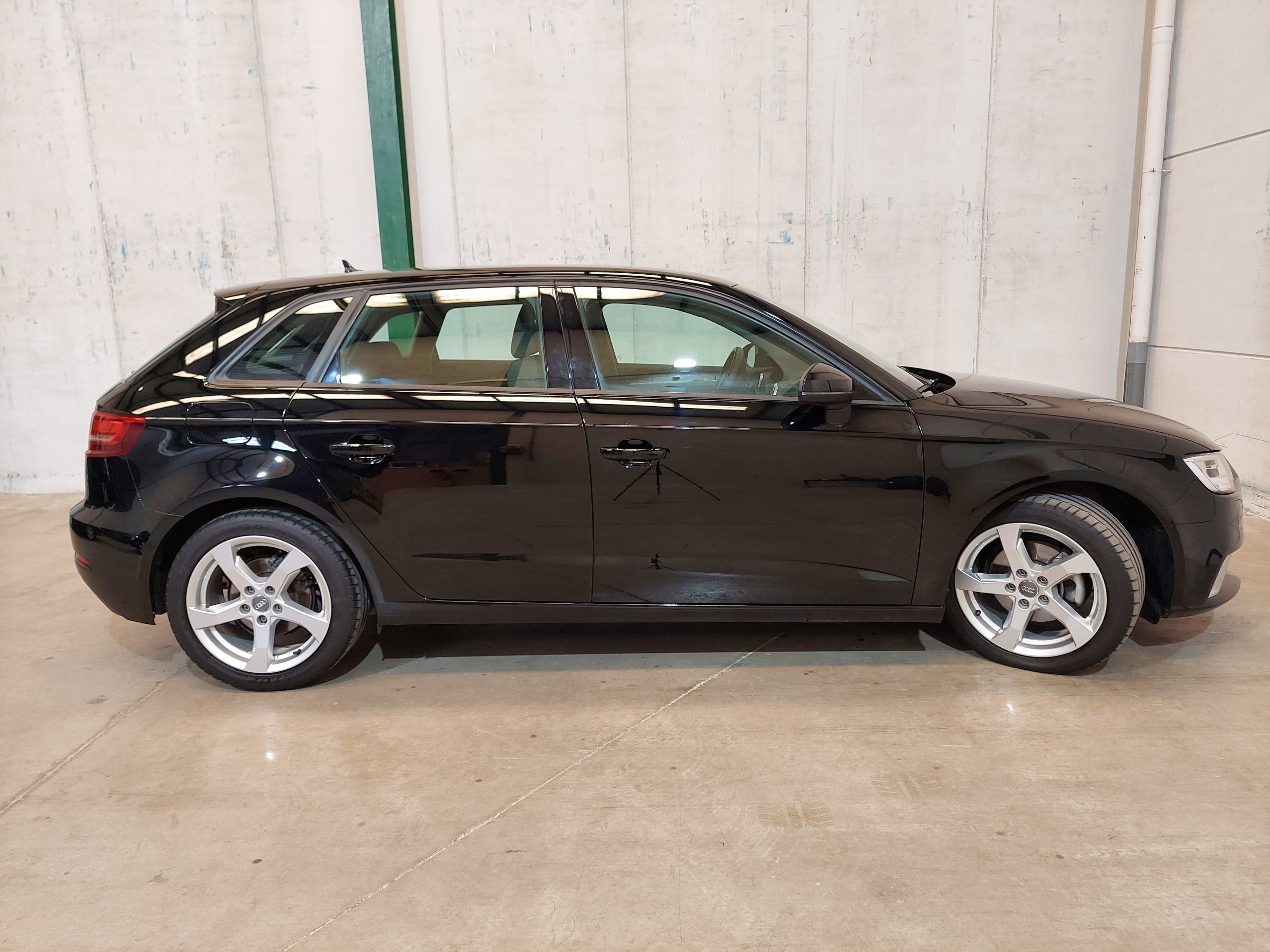 Audi A3 SPORT 1.6TDI 116CV STRONIC