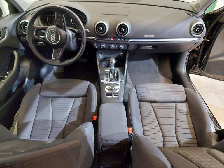 Audi A3 SPORT 1.6TDI 116CV STRONIC
