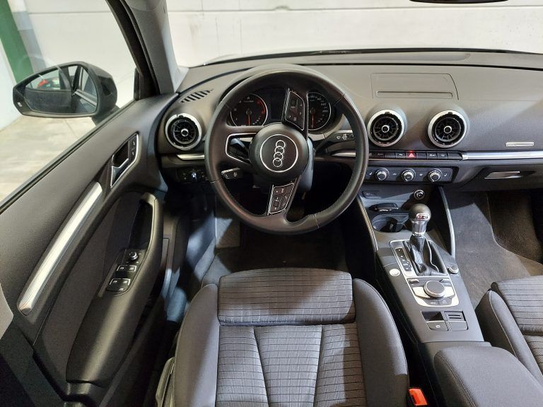 Audi A3 SPORT 1.6TDI 116CV STRONIC