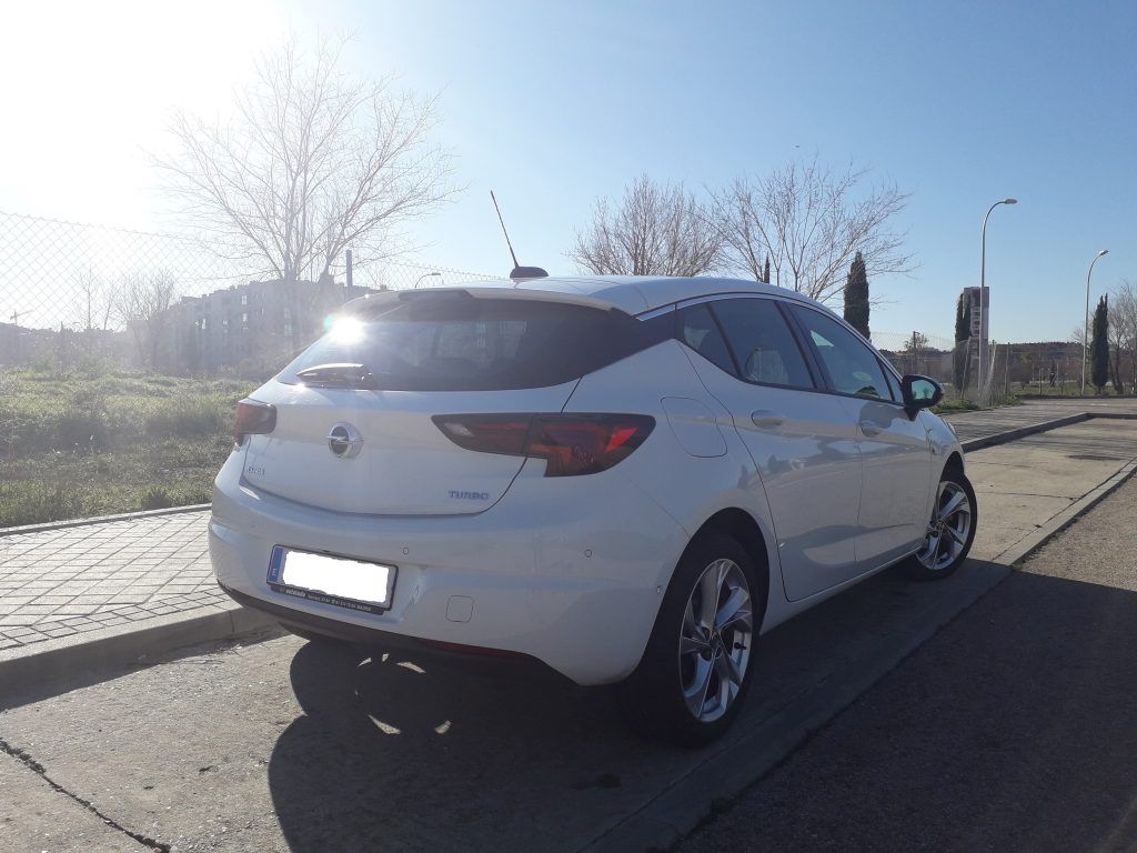 Opel Astra 5P Dynamic 1.4T 125CV