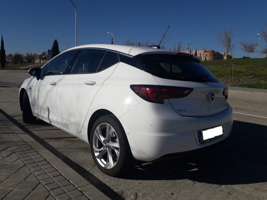 Opel Astra 5P Dynamic 1.4T 125CV