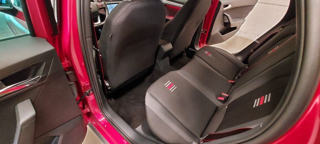SEAT ARONA 1.0TSI FR EDITION 115CV