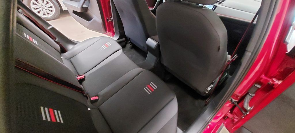 SEAT ARONA 1.0TSI FR EDITION 115CV